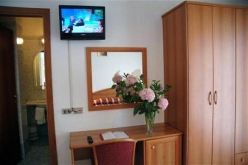 Hotel Roma Residenza Cervia Zewnętrze zdjęcie