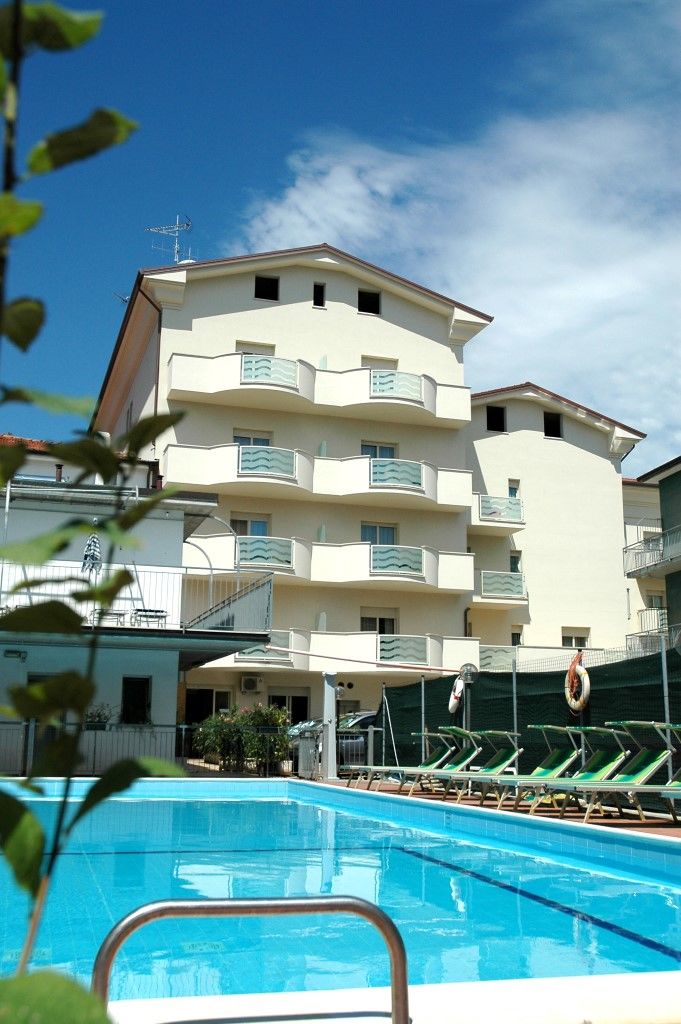 Hotel Roma Residenza Cervia Zewnętrze zdjęcie